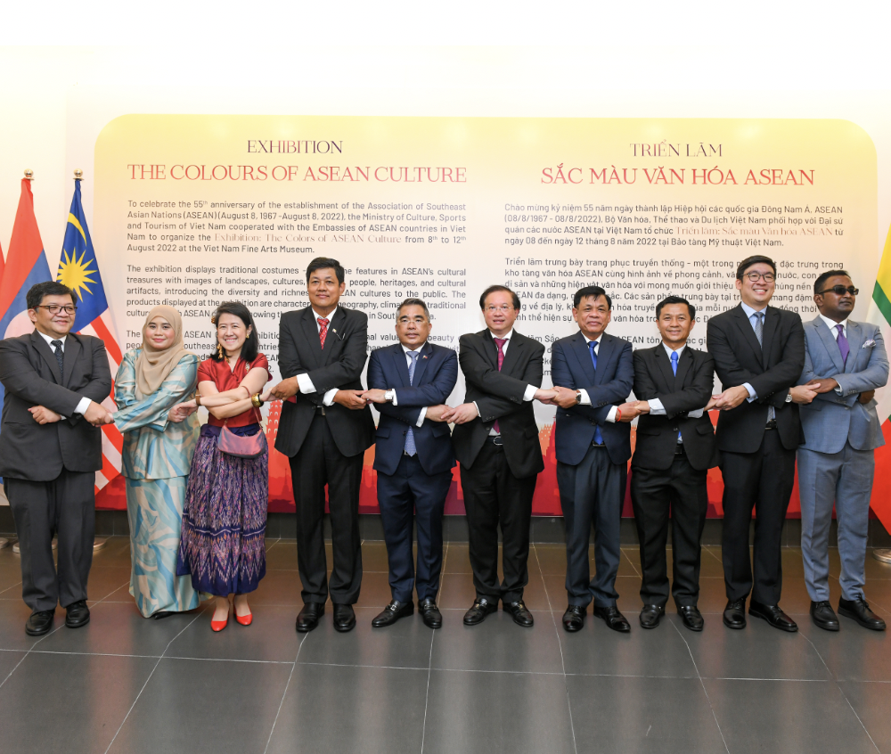 Khai mạc Triển lãm Sắc màu Văn hóa ASEAN – chào mừng kỷ niệm 55 năm ngày thành lập Hiệp hội các quốc gia Đông Nam Á ASEAN