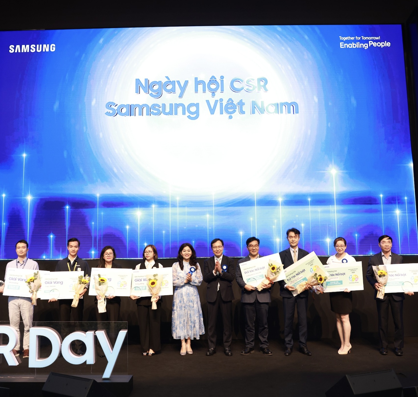 Samsung Việt Nam lần đầu tiên tổ chức “Ngày hội CSR Day” nhằm tổng kết các hoạt động trách nhiệm xã hội năm 2023