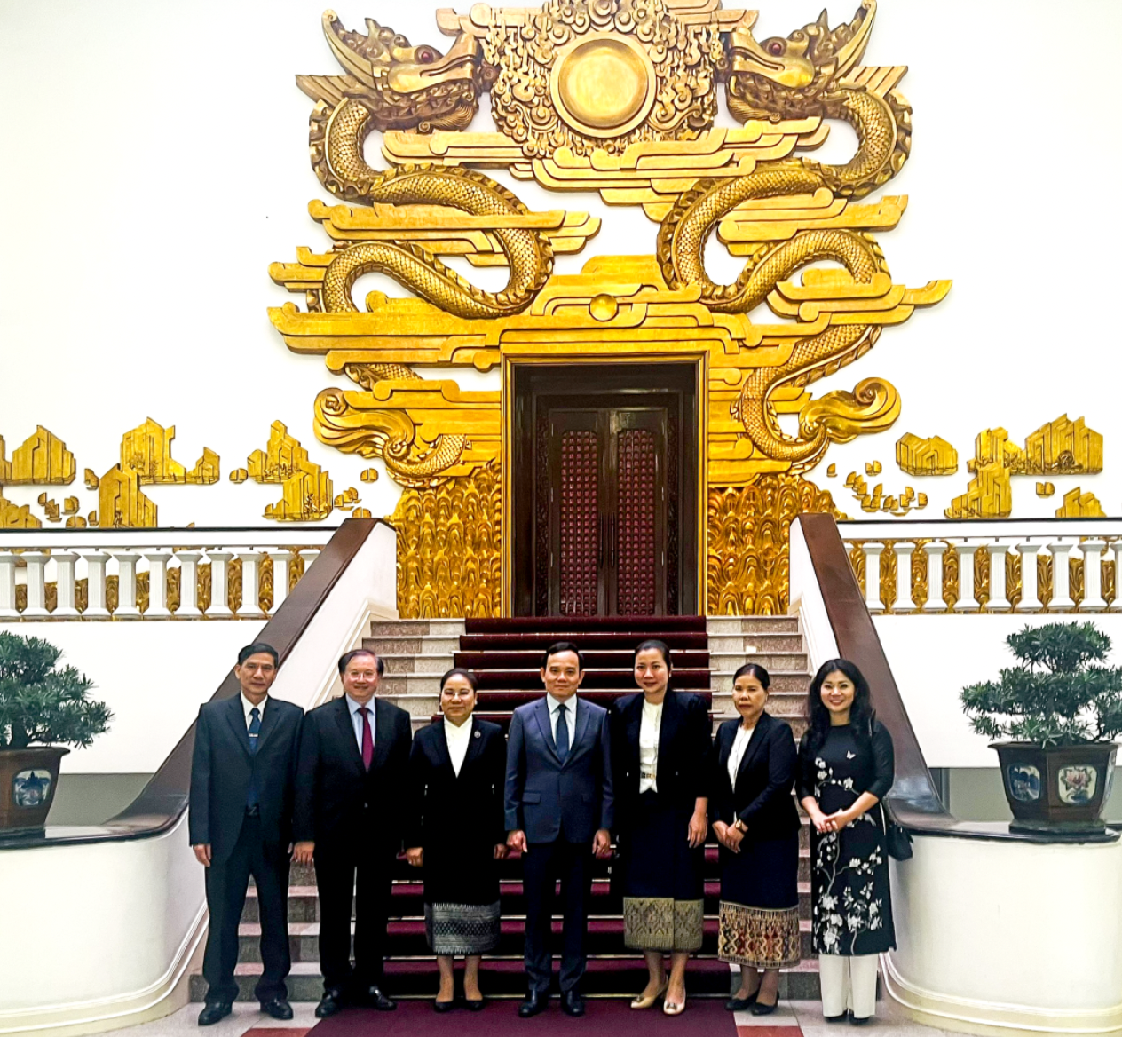 Phó Thủ tướng Chính phủ Trần Lưu Quang tiếp Bộ trưởng Bộ Thông tin, Văn hóa và Du lịch Lào