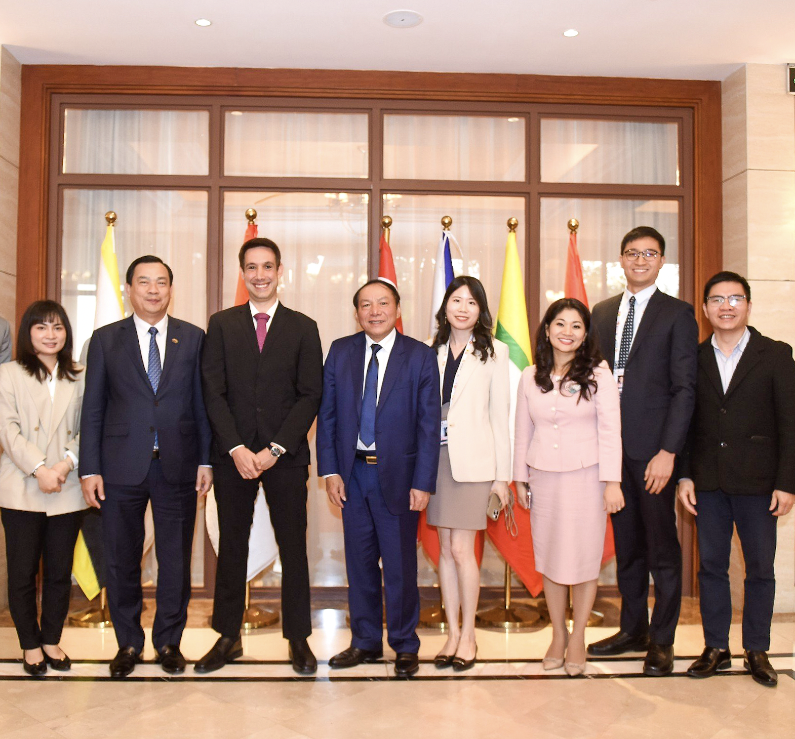 Việt Nam và Công ty Agoda tăng cường hợp tác phát triển du lịch