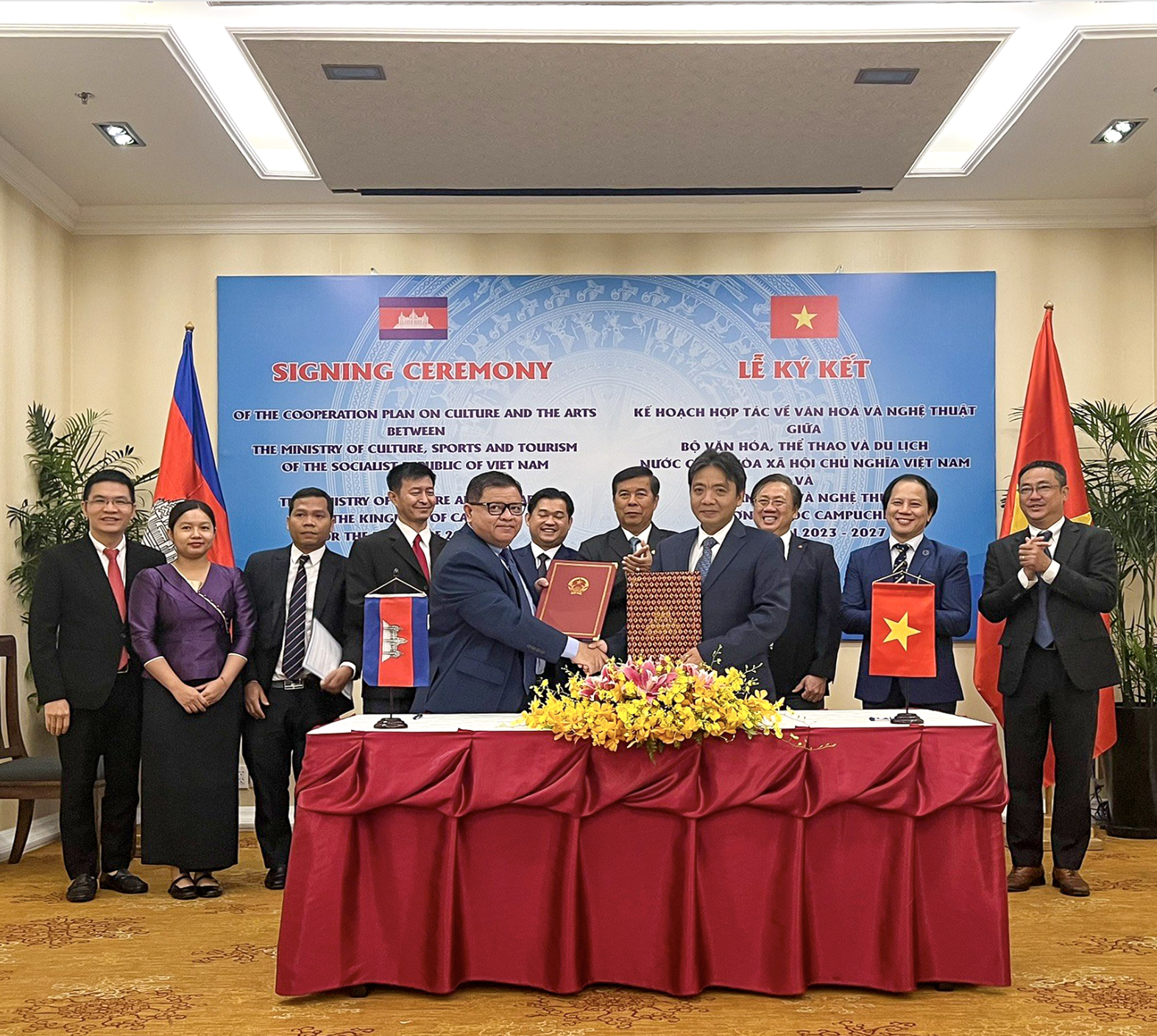 Việt Nam và Campuchia ký Kế hoạch hợp tác văn hóa, nghệ thuật giai đoạn 2023-2027