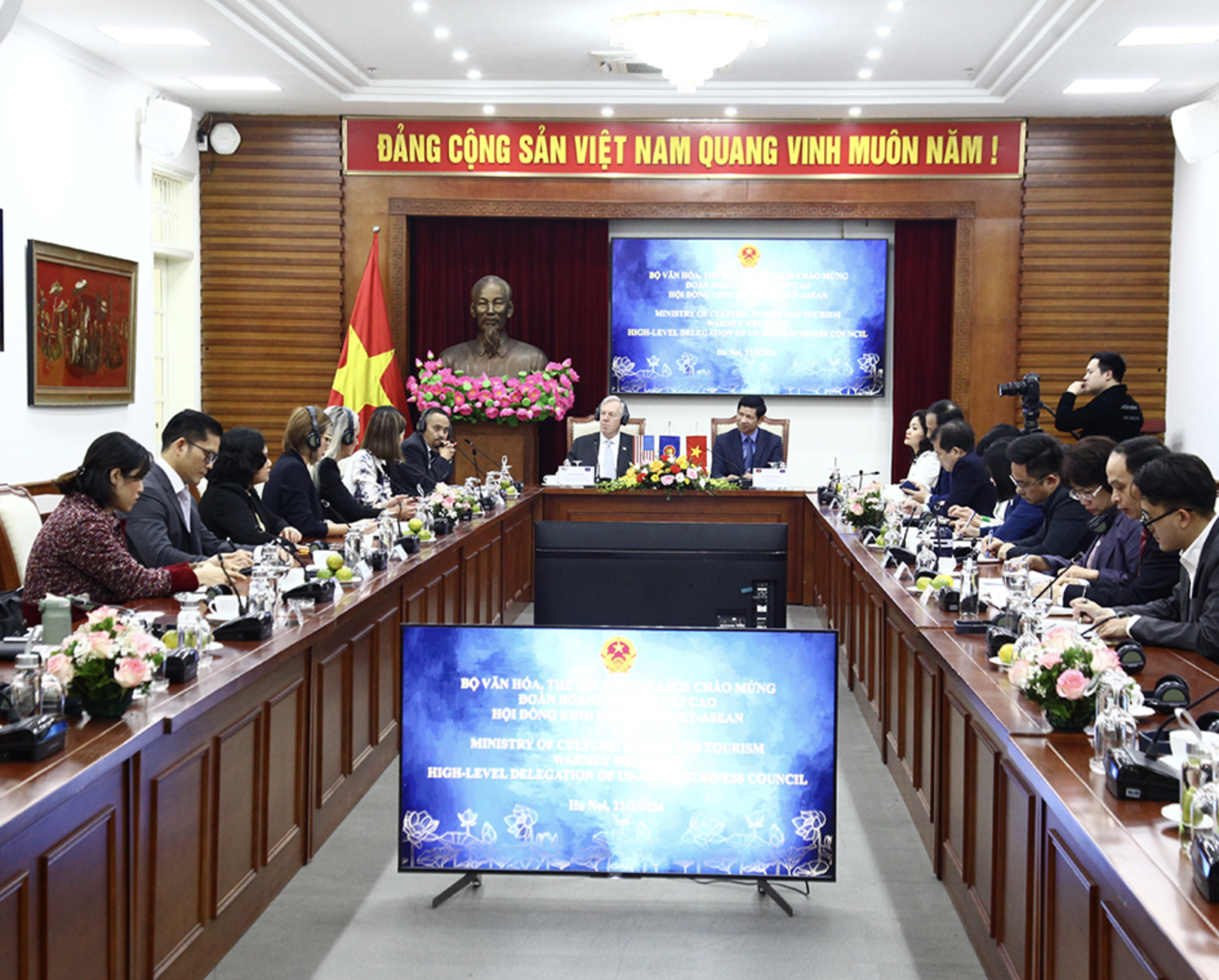 Tăng cường hợp tác về du lịch và văn hóa tương xứng Quan hệ đối tác chiến lược toàn diện Việt Nam-Hoa Kỳ